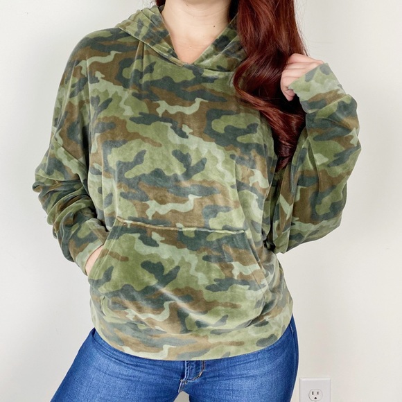 women's camo sweatshirt american eagle